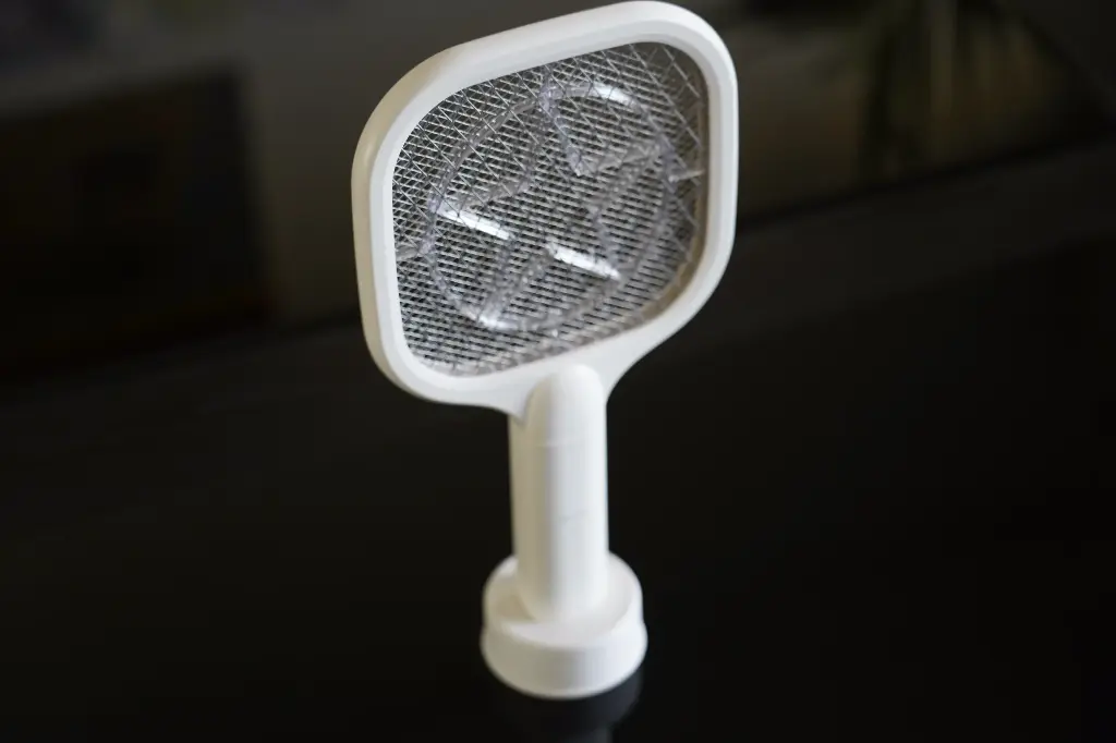 Tapette à mouches électrique