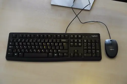 Souris et clavier Logitech (US) avec câble