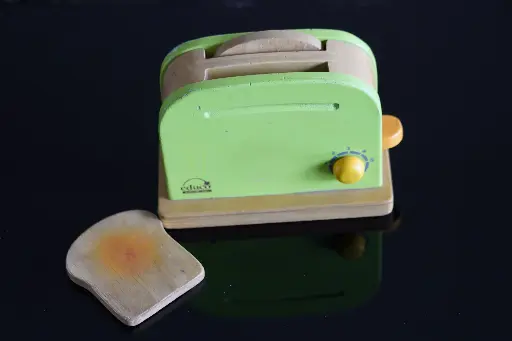 Wooden Toaster with 2 Breads